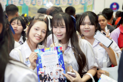 LINE_ALBUM_UBU-D-1_260703_55