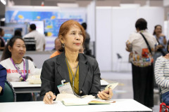 AI5A2942