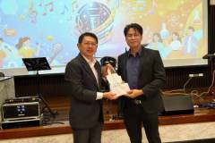 LINE_ALBUM_English-Karaoke-Singing-Contest_260811_112