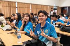 LINE_ALBUM_English-Karaoke-Singing-Contest_260811_22