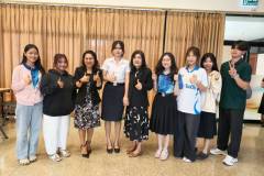 LINE_ALBUM_English-Karaoke-Singing-Contest_260811_29