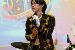 LINE_ALBUM_English-Karaoke-Singing-Contest_260811_31