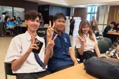 LINE_ALBUM_English-Karaoke-Singing-Contest_260811_34