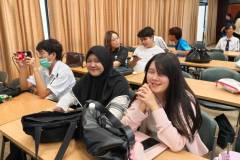LINE_ALBUM_English-Karaoke-Singing-Contest_260811_38