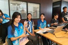LINE_ALBUM_English-Karaoke-Singing-Contest_260811_61