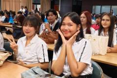 LINE_ALBUM_English-Karaoke-Singing-Contest_260811_70