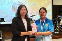 LINE_ALBUM_English-Karaoke-Singing-Contest_260811_98