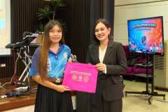 LINE_ALBUM_English-Karaoke-Singing-Contest_260811_99