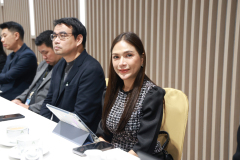 020A8925