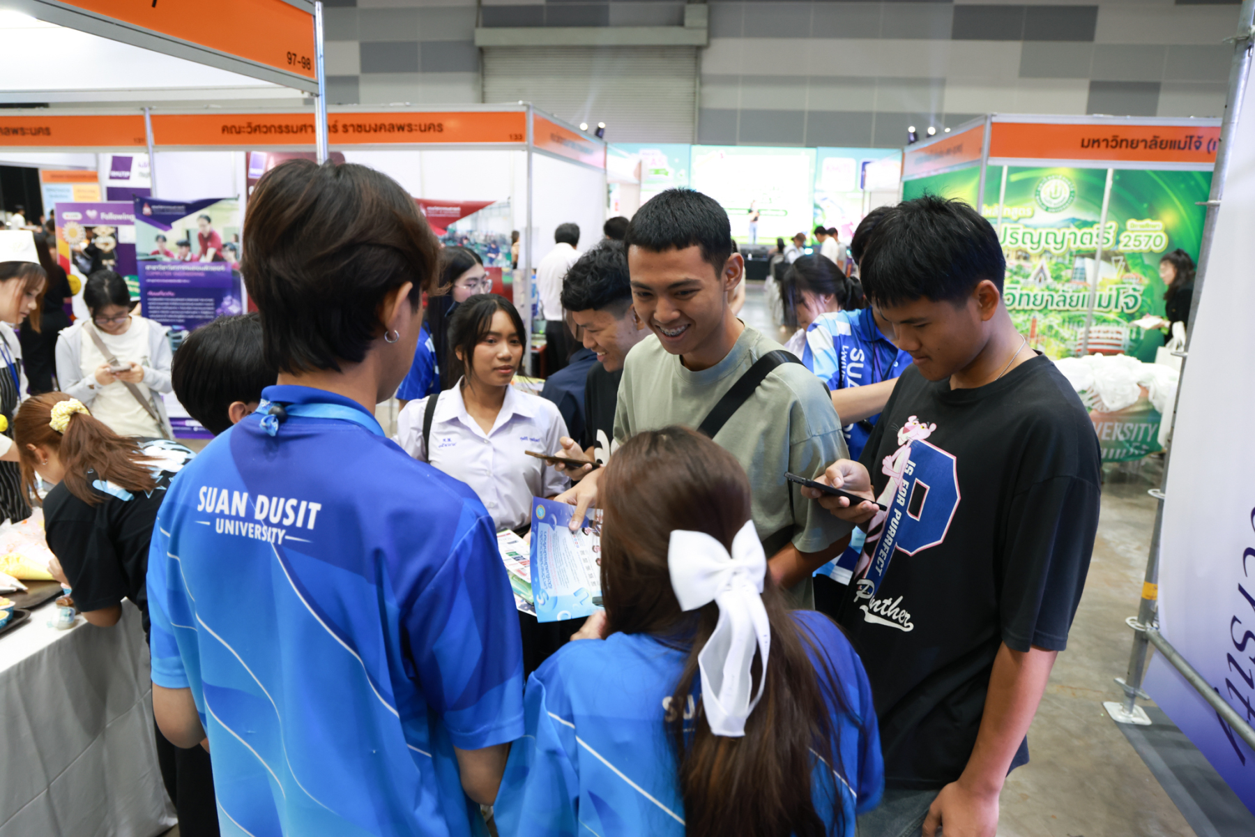 020A8525