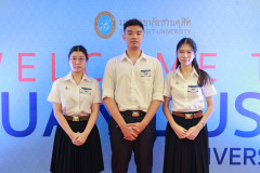 1X1A3953