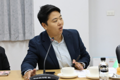 LINE_ALBUM_อธิการบดีประชุมศูนย์การศึกษา-21.08.68_250821_15