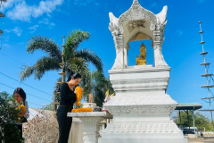 LINE_ALBUM_221268_251222_11