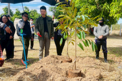 LINE_ALBUM_221268_251222_206