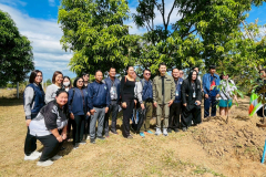 LINE_ALBUM_221268_251222_210