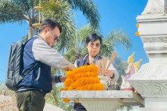 LINE_ALBUM_221268_251222_23