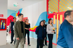 LINE_ALBUM_221268_251222_249