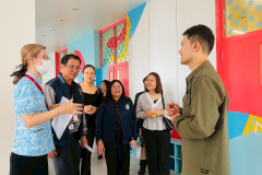 LINE_ALBUM_221268_251222_252