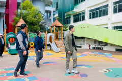 LINE_ALBUM_221268_251222_260