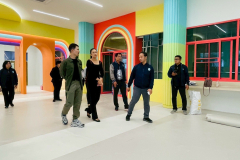 LINE_ALBUM_221268_251222_272