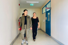 LINE_ALBUM_221268_251222_291