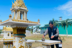 LINE_ALBUM_221268_251222_356