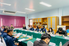 LINE_ALBUM_221268_251222_68