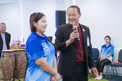 P1353586