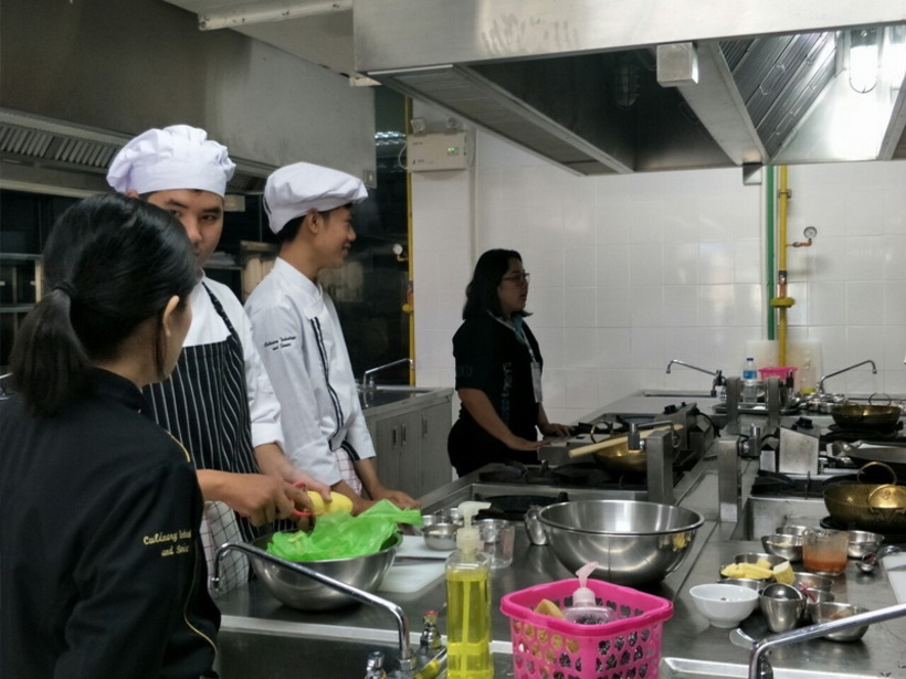 KitchenTour#LP_190423_0017_resize