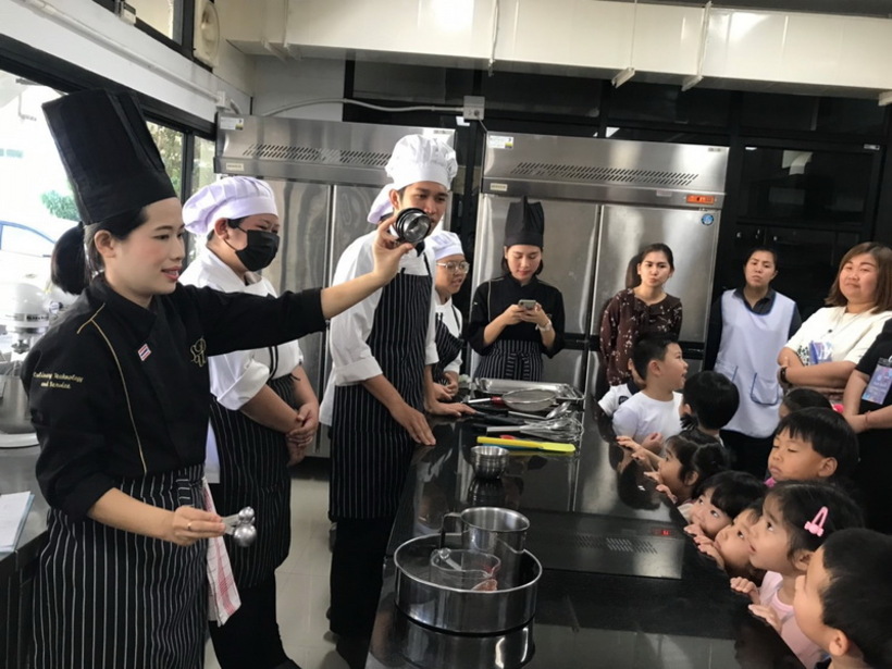 KitchenTour#LP_190423_0123_resize