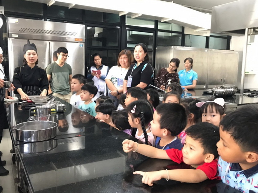 KitchenTour#LP_190423_0130_resize