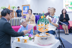 P1353130