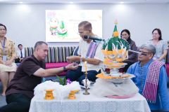 P1353152