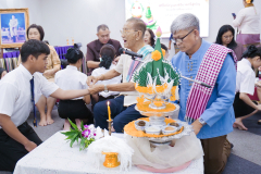 P1353174