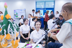 P1353211