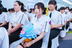 P1405893