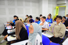 LINE_ALBUM_2025.11.21_251121_19