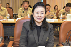 LINE_ALBUM_ประชุมหัวหน้าส่วนฯ-24-12-68_251224_1