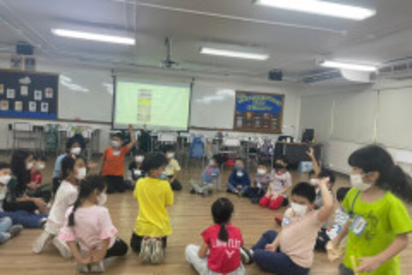 LINE_ALBUM_Room-Pluto_๒๒๐๕๒๔_2