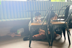 LINE_ALBUM_หนี-ซ่อน-สู้_260825_101
