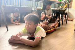LINE_ALBUM_หนี-ซ่อน-สู้_260825_102