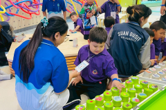 LINE_ALBUM_251168_251125_189