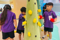 LINE_ALBUM_251168_251125_230