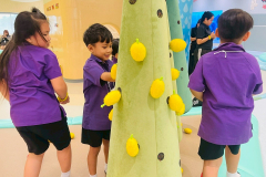 LINE_ALBUM_251168_251125_231