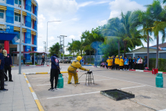 P1403504