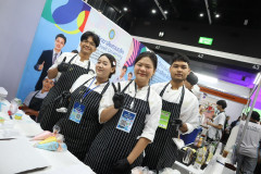 LINE_ALBUM_Dek-D-TCAS-Fair-69-Day-2_260427_4