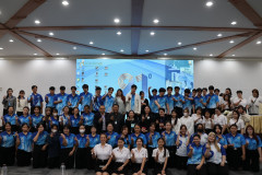 LINE_ALBUM_27169_260127_2