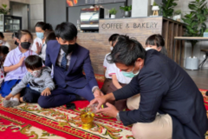 LINE_ALBUM_2.-ทำบุญ_221228_46