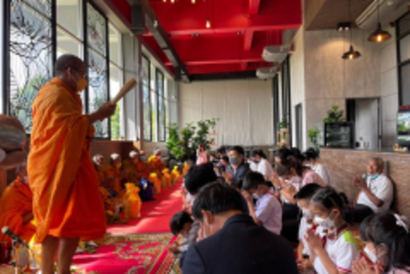 LINE_ALBUM_2.-ทำบุญ_221228_48