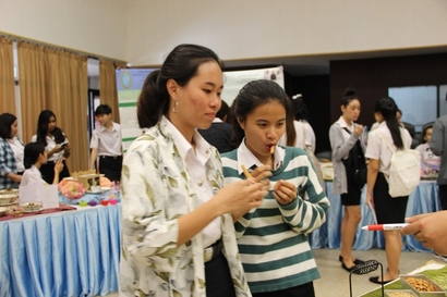 ตลาดนัดผลงาน นศ._171128_0012